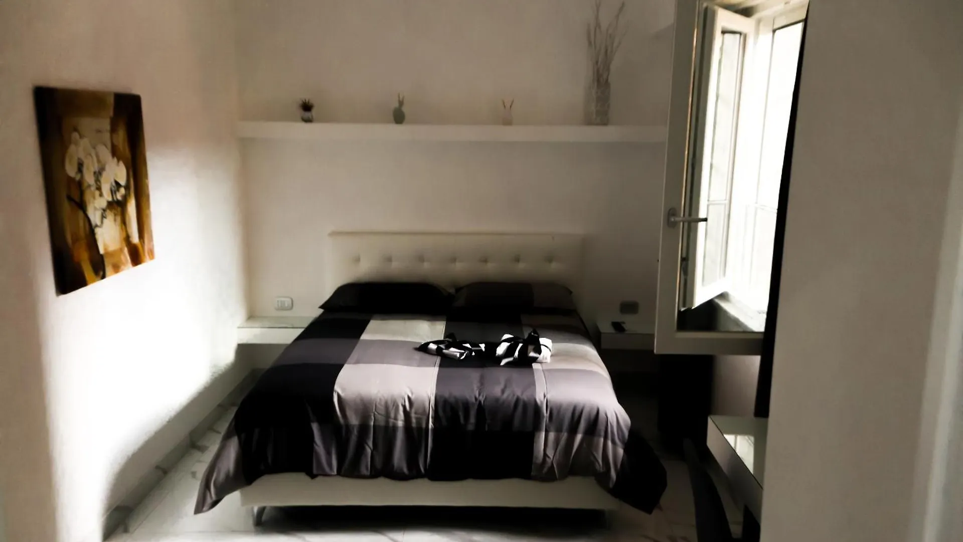 Alma House Bed and Breakfast Portici