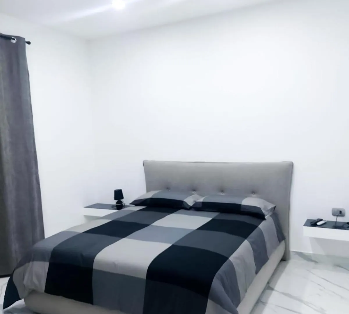 Bed and Breakfast Alma House Портичи 0*,  Италия